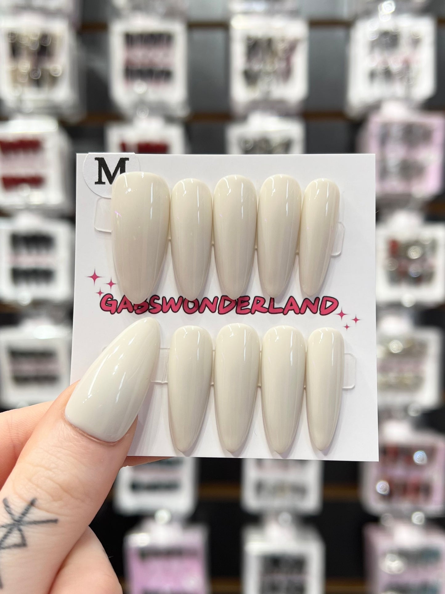 Crème Elegance Nails