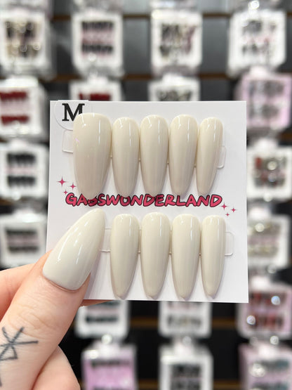 Crème Elegance Nails