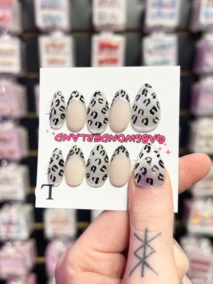 Silver Leopard Chic Nails