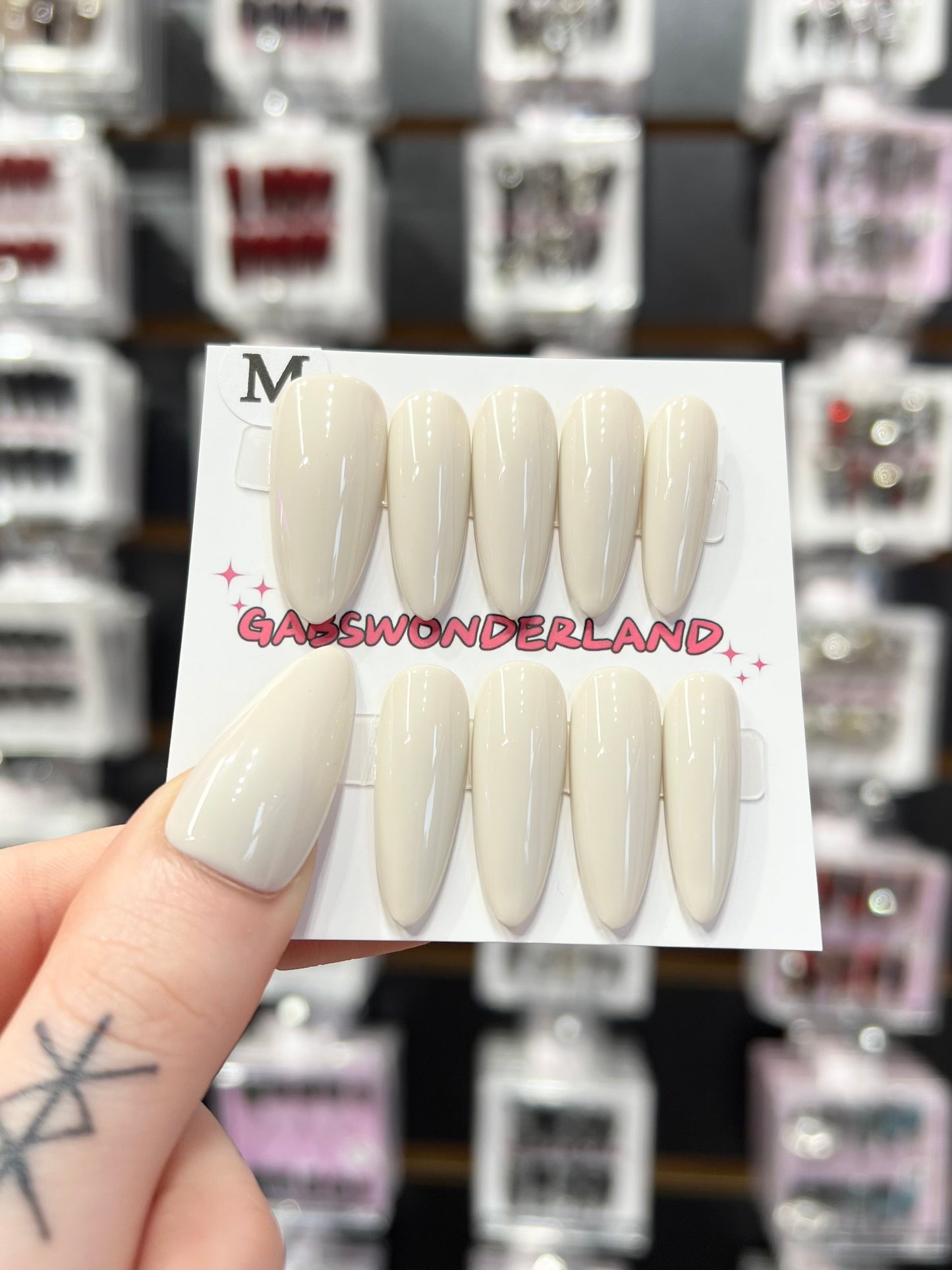 Crème Elegance Nails