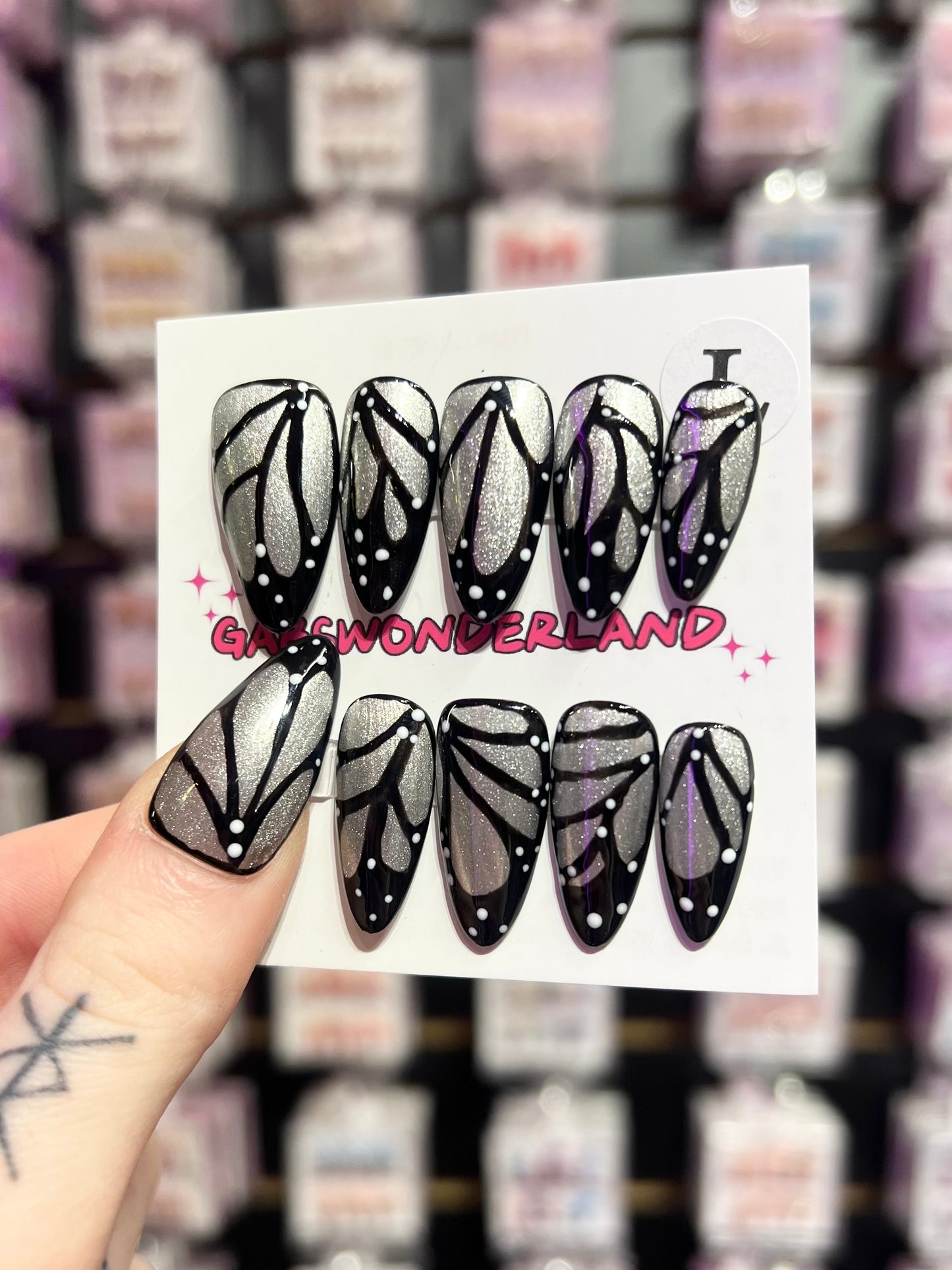 Techno Wings Nails