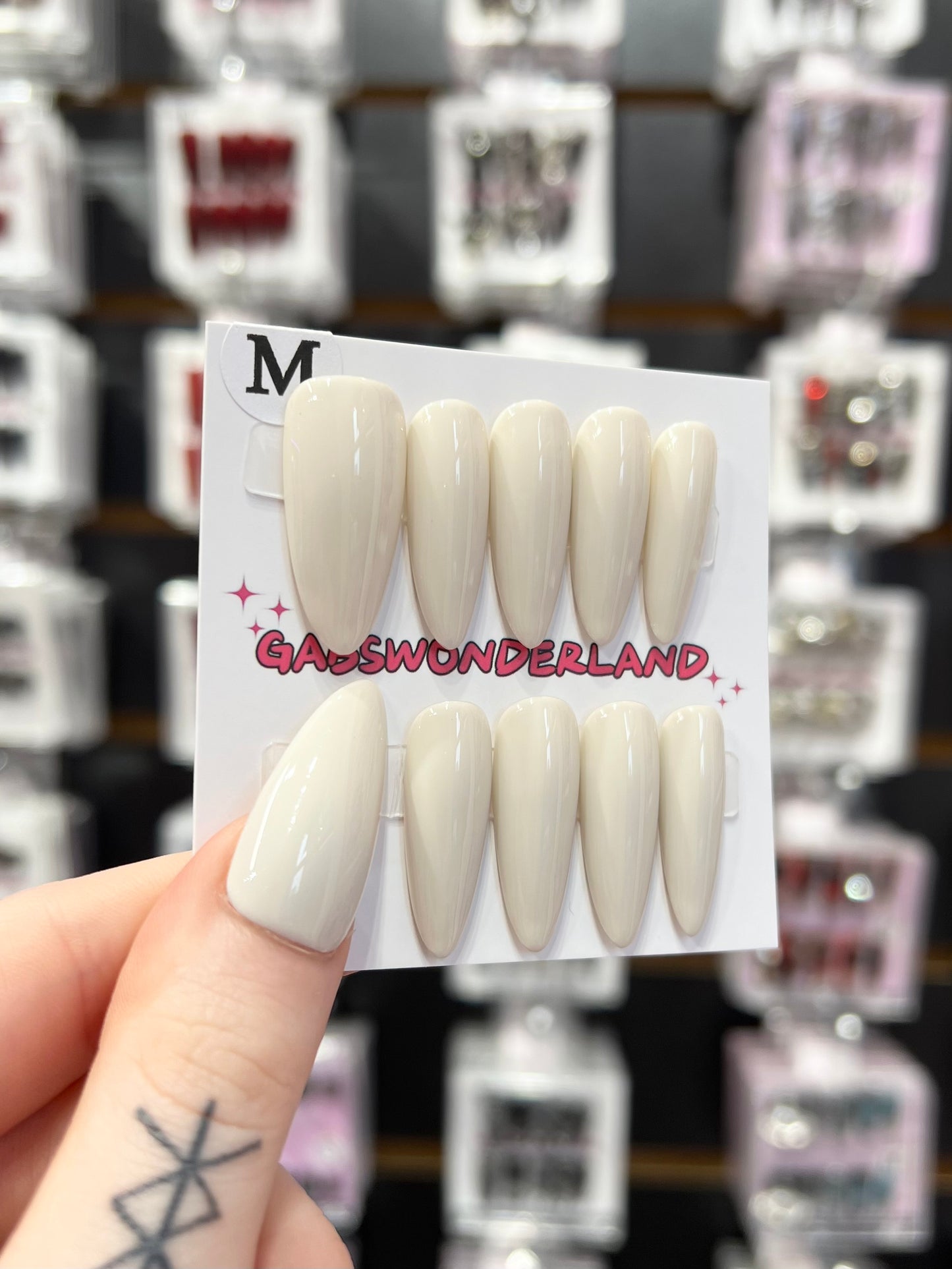 Crème Elegance Nails