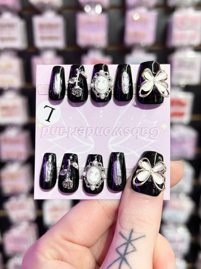 Corpse Butterfly Mini Nails